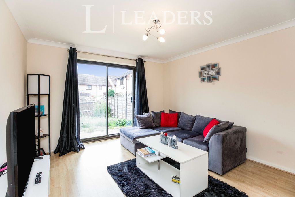 Property photo 1 of 10 1