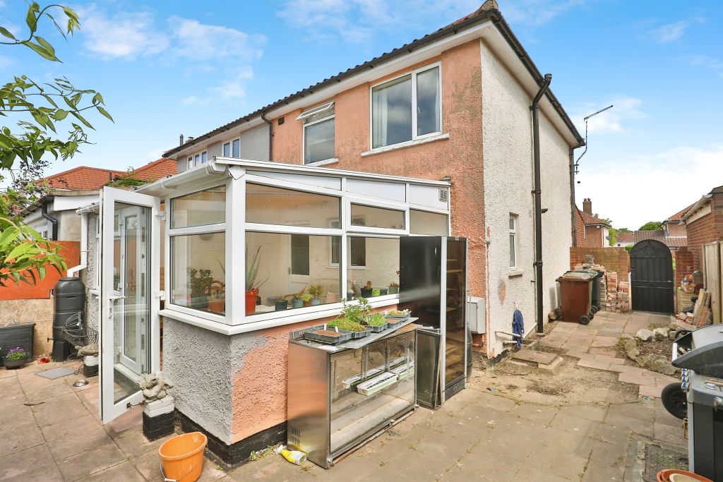 Property photo 3 of 17