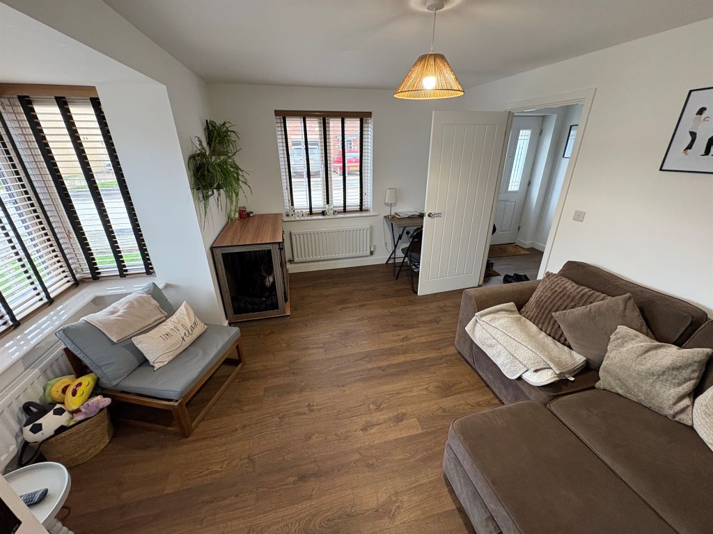 Property photo 2 of 12