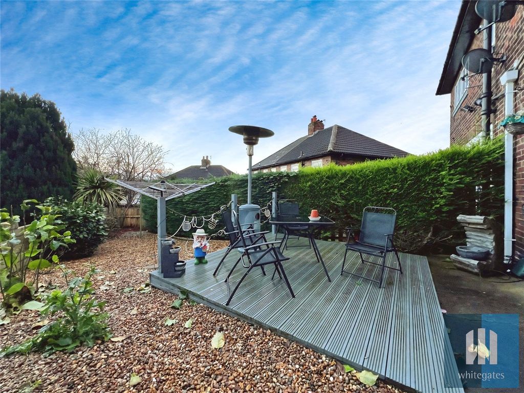 Property photo 2 of 18 Picture No. 17