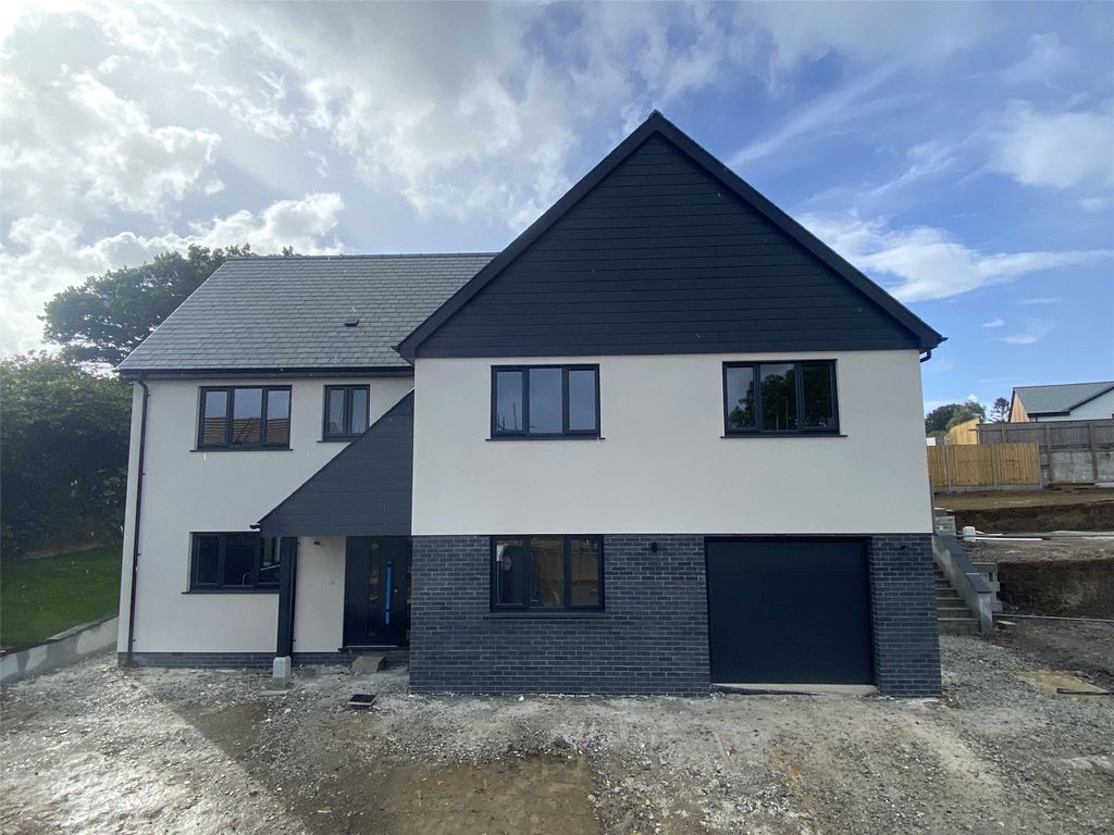 Property photo 1 of 17 Picture No. 01
