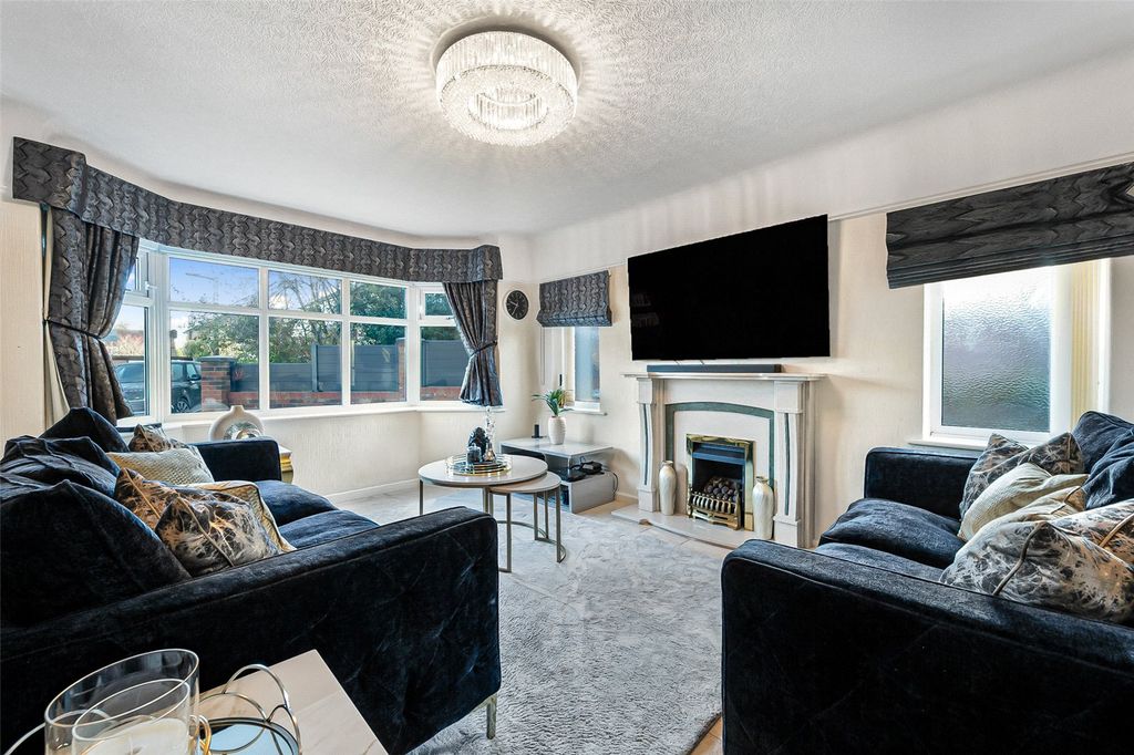 Property photo 2 of 39 Picture No. 15