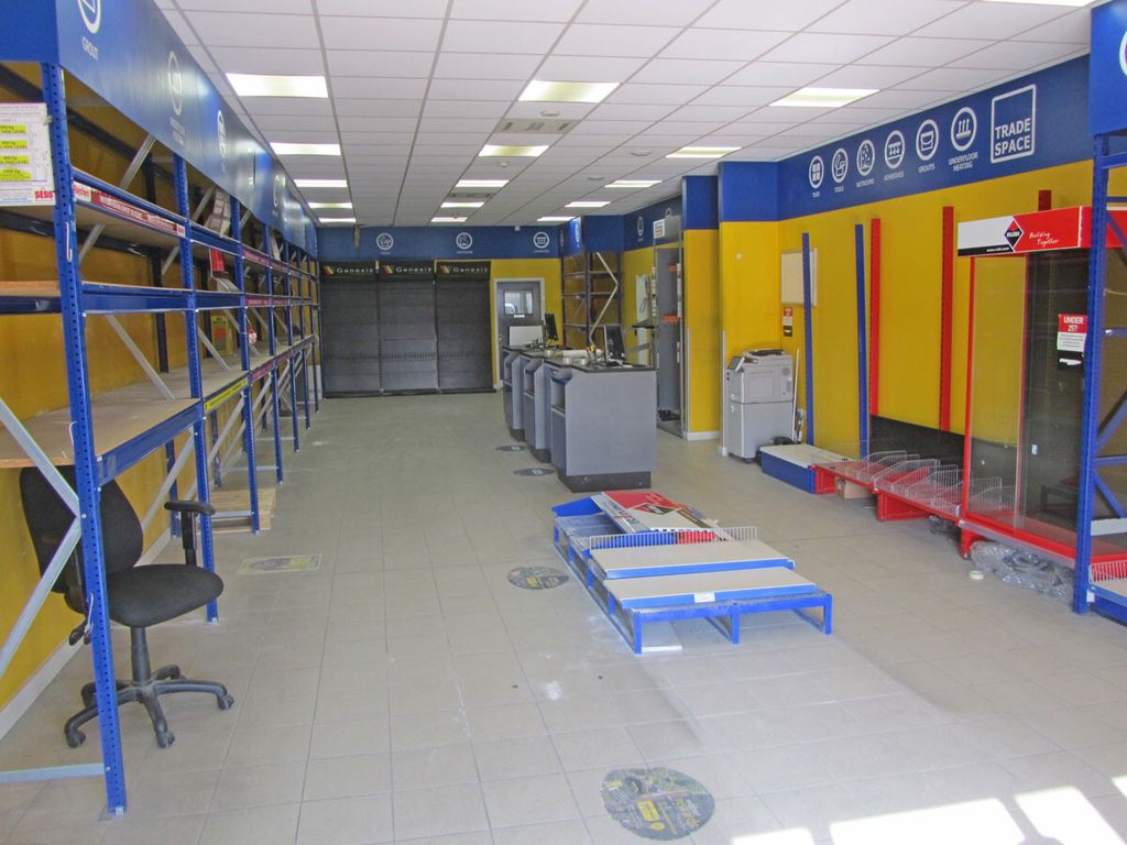 Property photo 3 of 4 Ctd Tiles Unit, Eastbourne