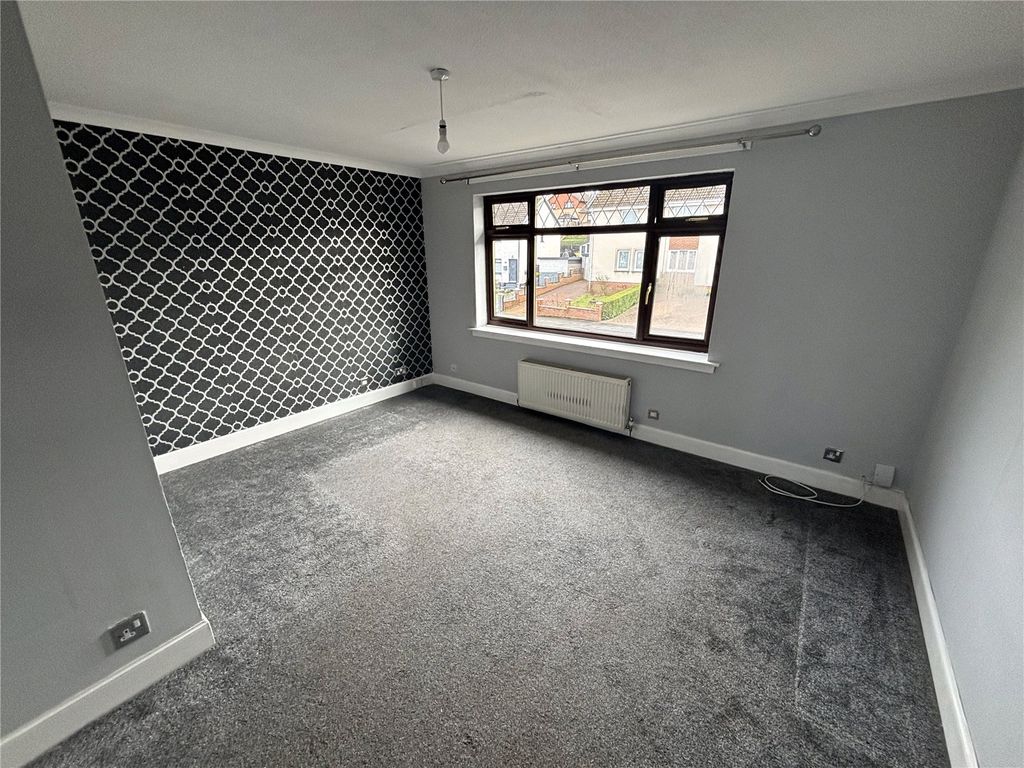 Property photo 2 of 10 Picture No. 17