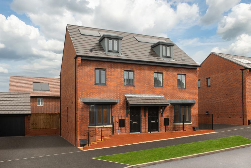 Property photo 2 of 9 Hughes Meadow Kennett Home