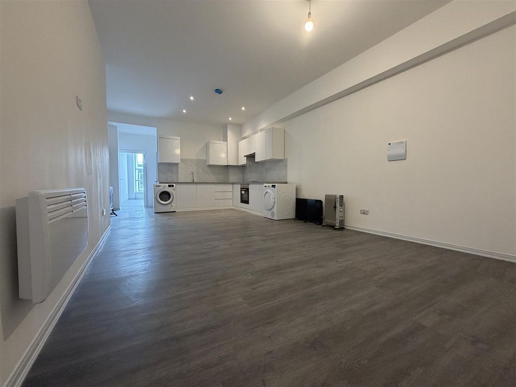 Property photo 3 of 13 Img_0561.Jpg
