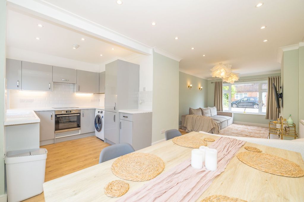 Property photo 3 of 29 Picture 3