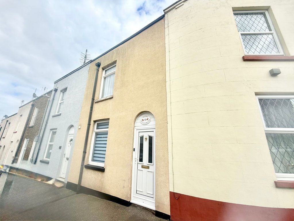 Property photo 1 of 18