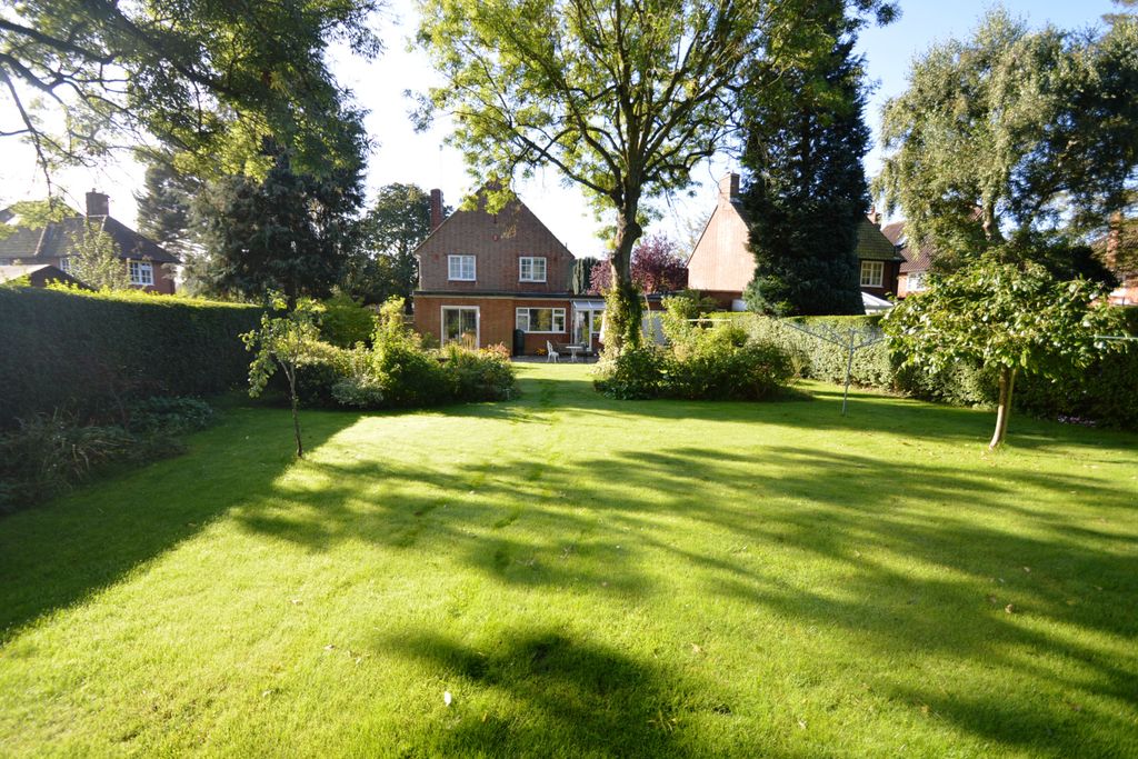 Property photo 2 of 10