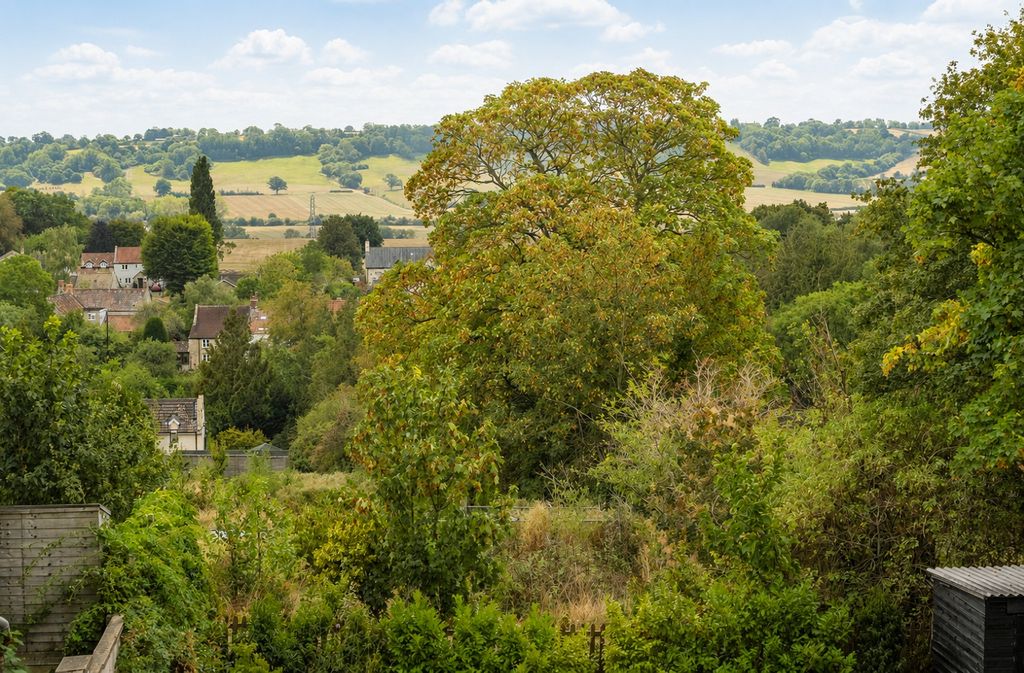 Property photo 3 of 29 5313865