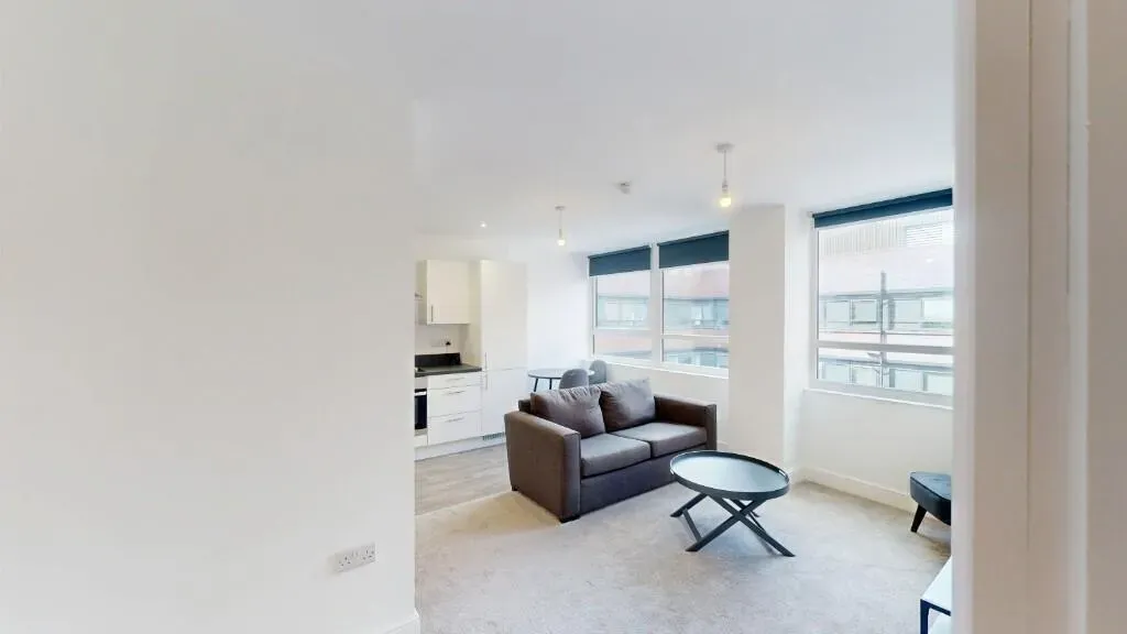 Property photo 3 of 5