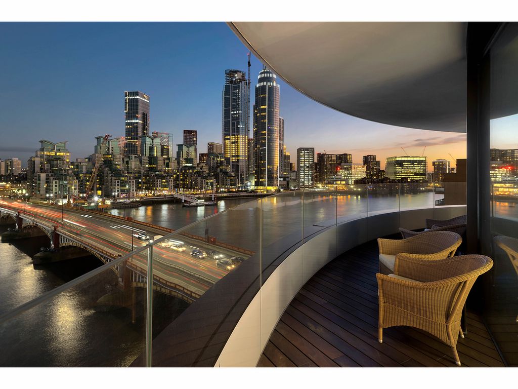 Property photo 2 of 8