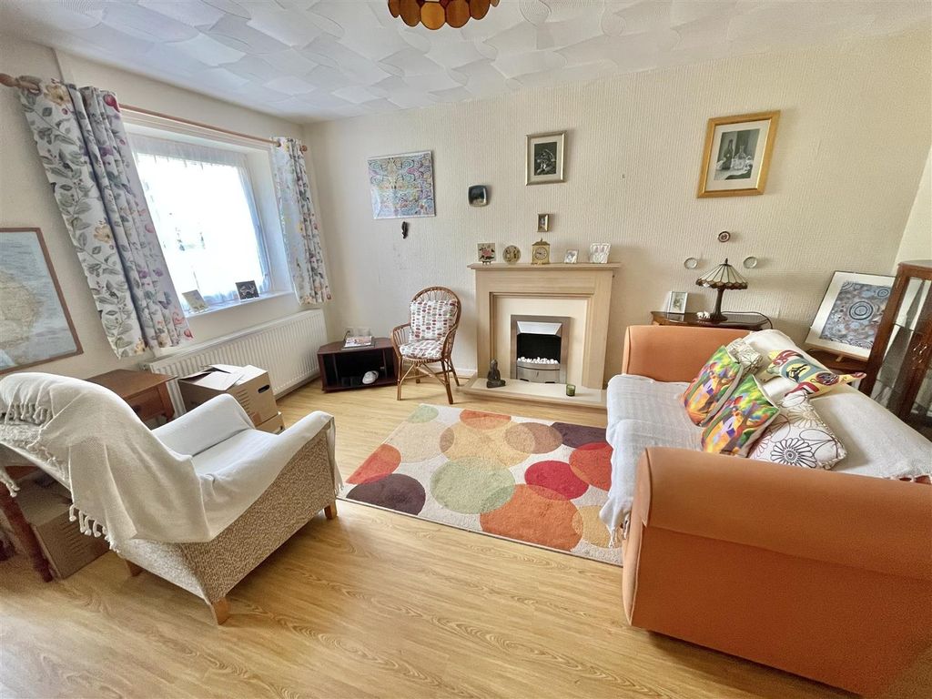 Additional image 4 of 3 bed detached bungalow for saleGlenview Avenue, Pembroke Dock SA72