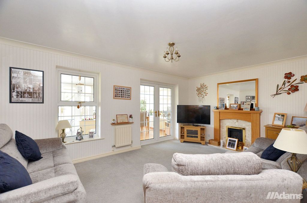 Property photo 3 of 40