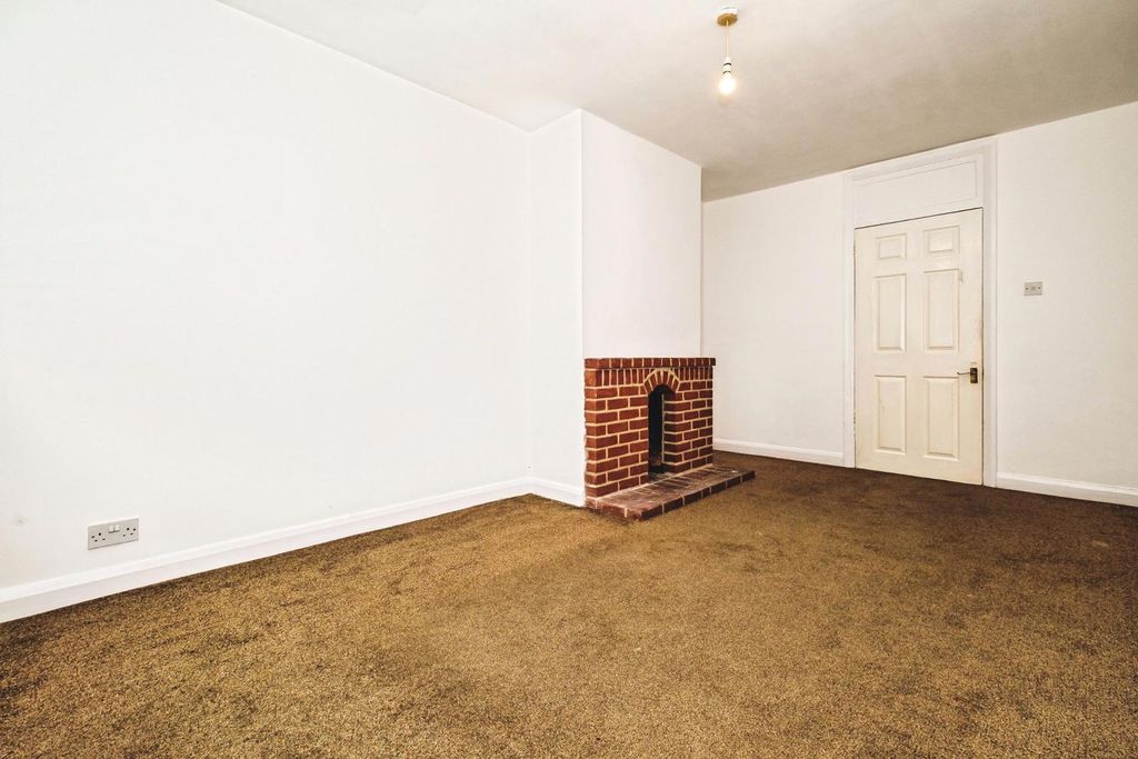 Property photo 3 of 14 Pbox-Img.Jpg
