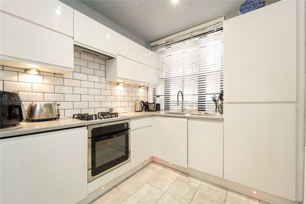 Property photo 2 of 16 Picture No. 04