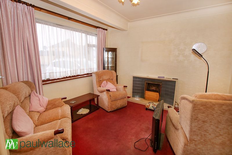 Property photo 2 of 15 Lounge