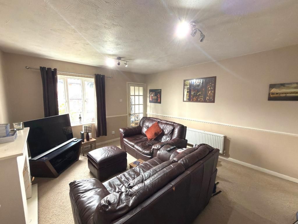 Property photo 3 of 10 Photo 3