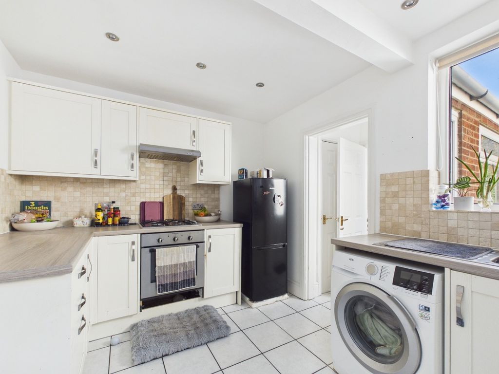 Property photo 2 of 18 4929103