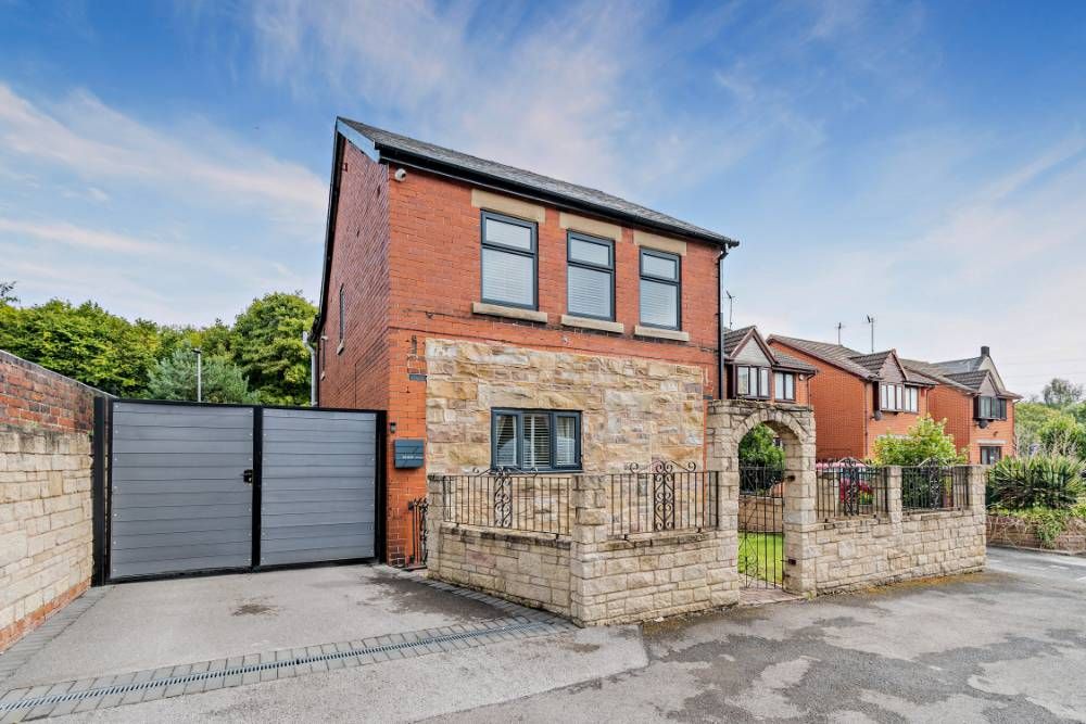Property photo 1 of 14