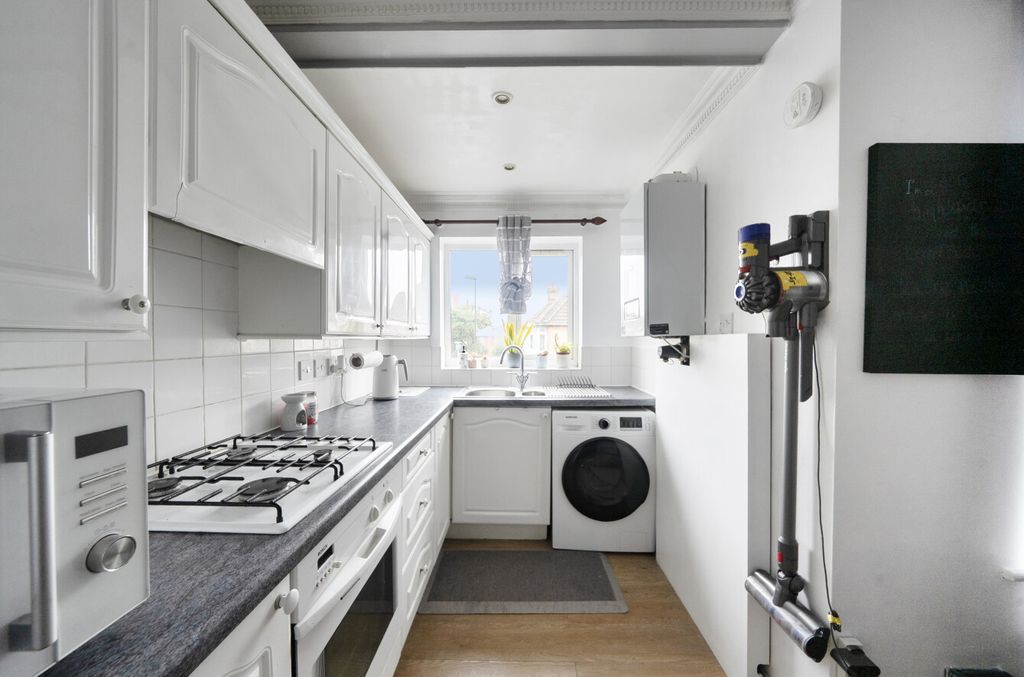 Property photo 2 of 8 1346119-5-68Cbe61...