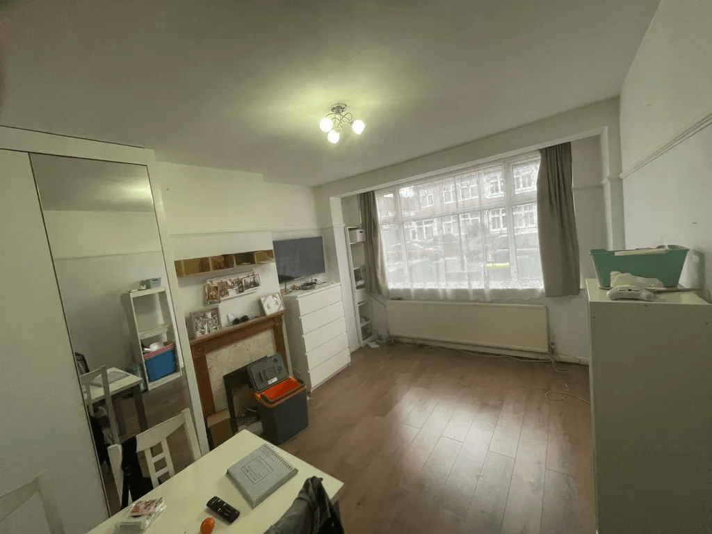 Property photo 2 of 7 Gallery