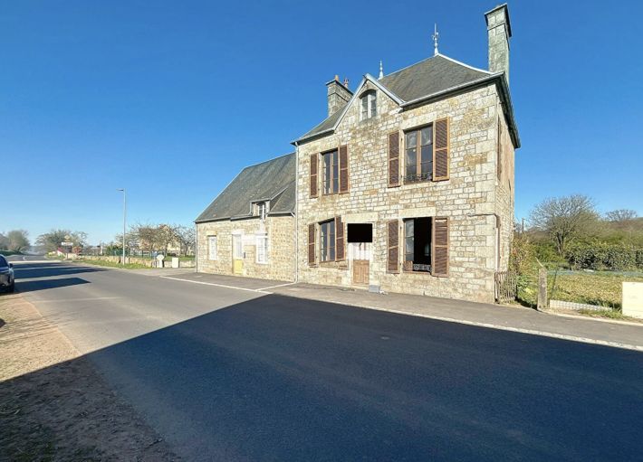 Property photo 1 of 12