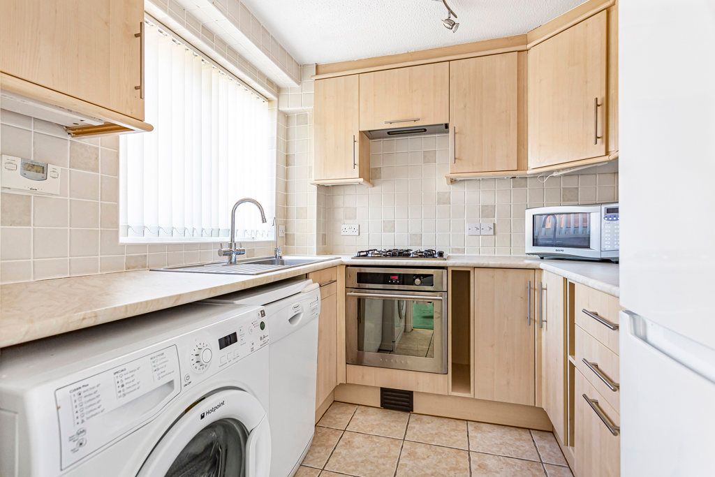 Property photo 2 of 13 Kitchen