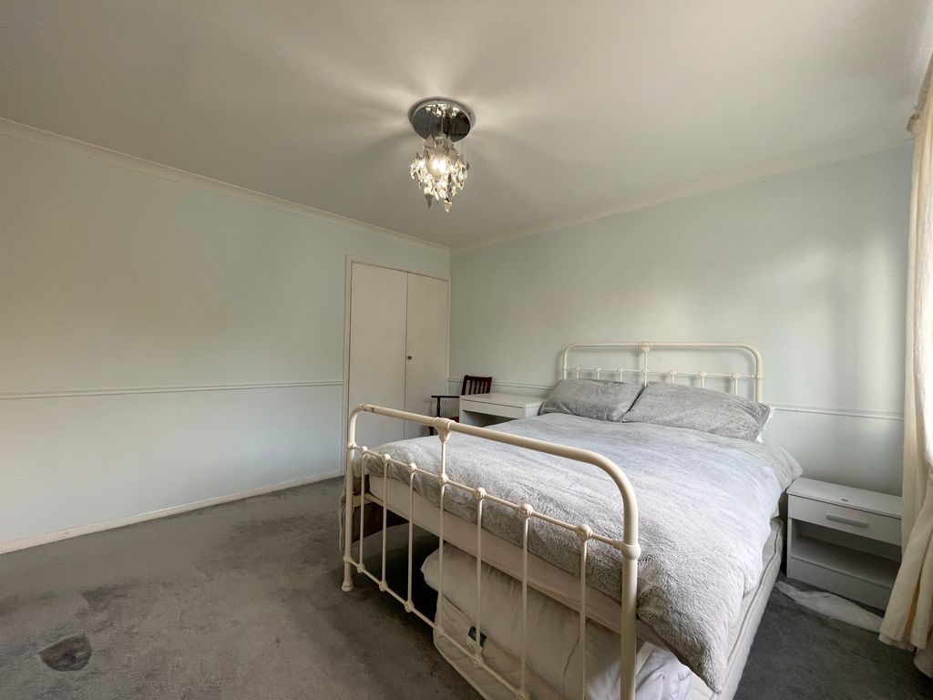 Property photo 3 of 6