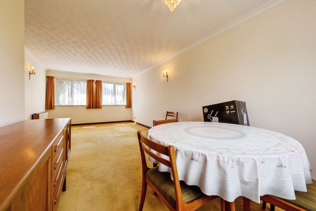 Property photo 2 of 20 Pbox-Img.Jpg