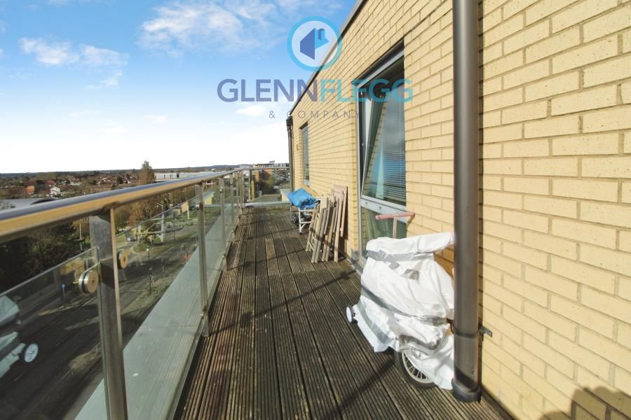 Property photo 3 of 11