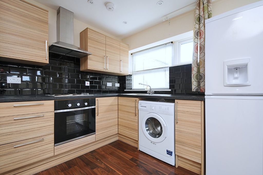 Property photo 2 of 6 Picture No. 07