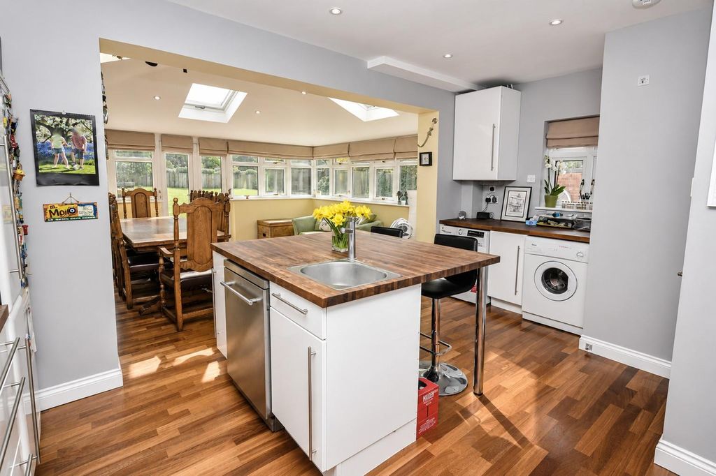 Property photo 2 of 24 Kitchen/ Family Hub