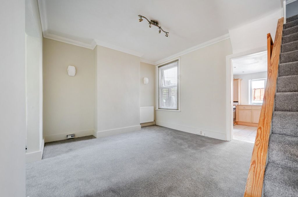 Property photo 2 of 14 Picture No. 07