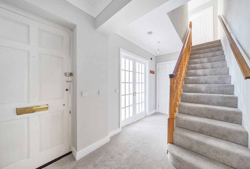 Property photo 2 of 12 1181221 (2).Jpg