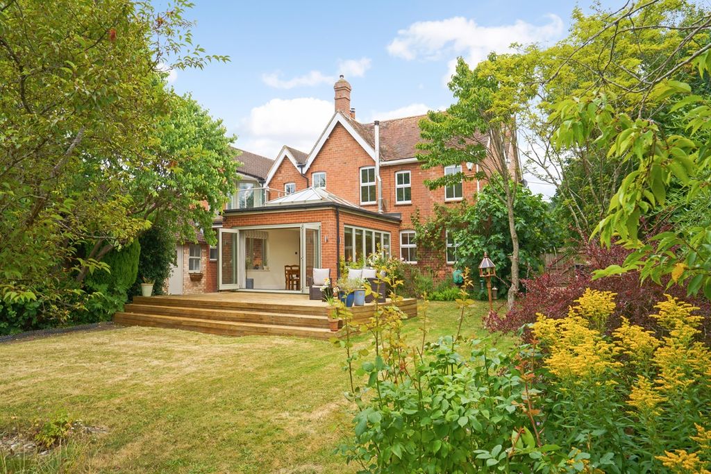 Property photo 1 of 19