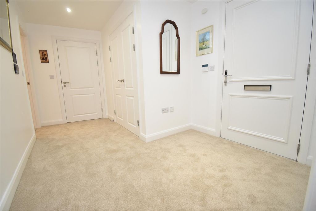 Property photo 3 of 22 Entrance.Jpg