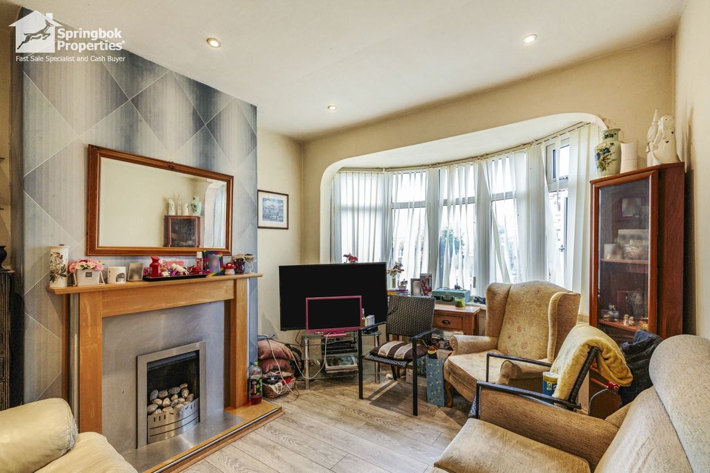 Property photo 2 of 12 Image 1