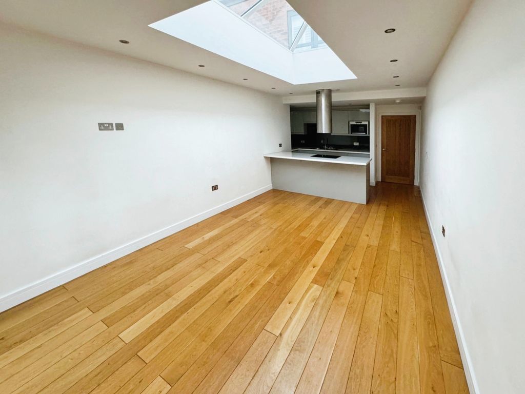 Property photo 2 of 29 4177724