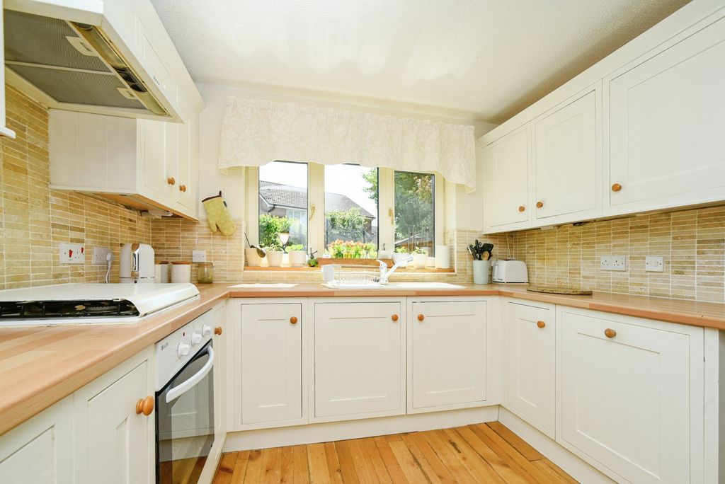 Property photo 3 of 15