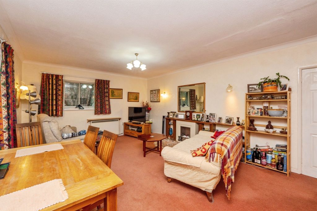 Property photo 3 of 13