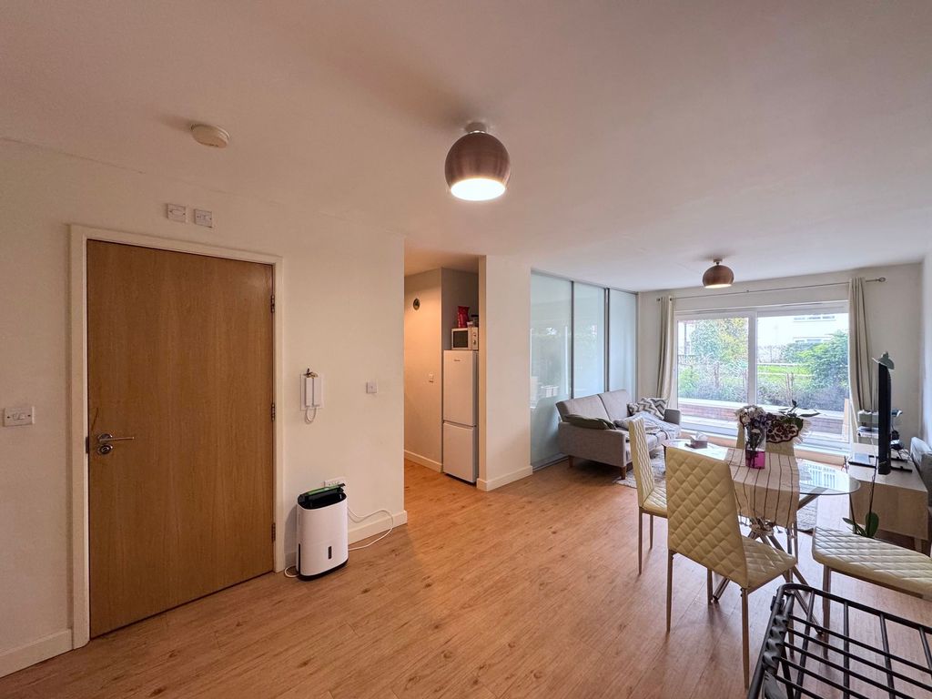Property photo 2 of 16 Living/Dining Area