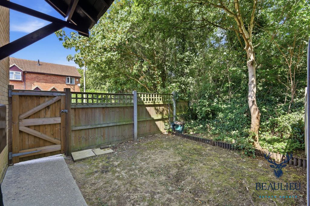 Property photo 2 of 12