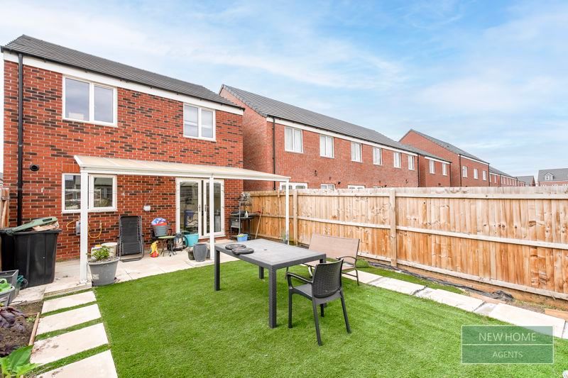 Property photo 3 of 3 Photo 12