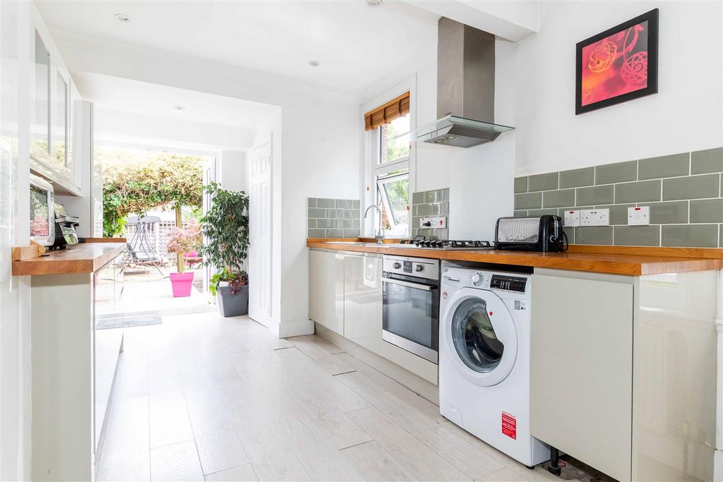 Property photo 2 of 20 Woodlea-21.Jpg