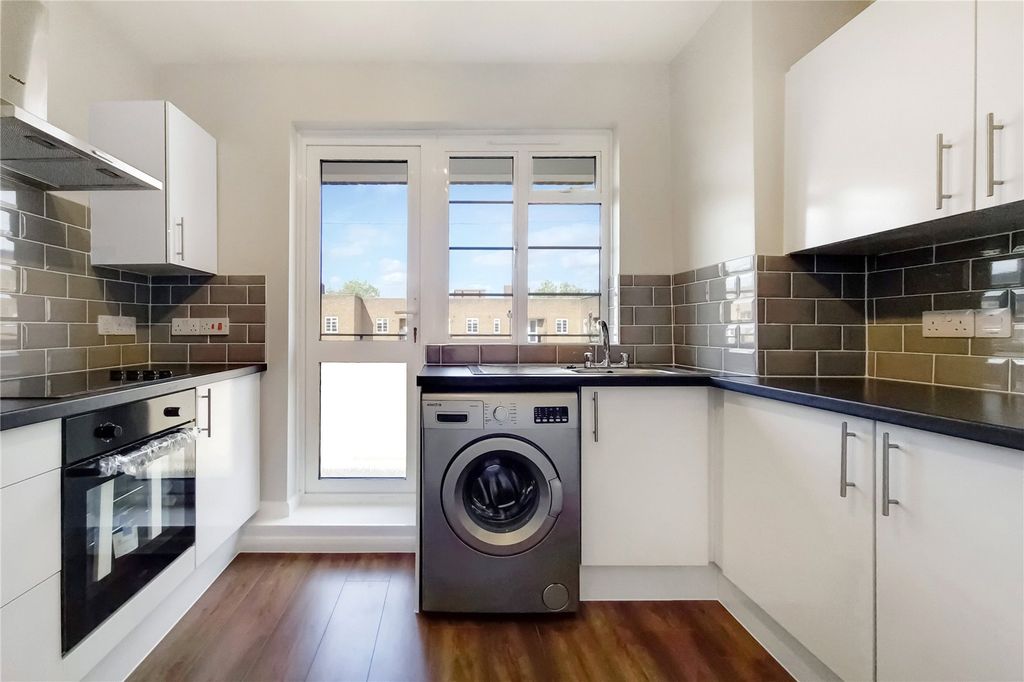 Property photo 3 of 12 Picture No. 05