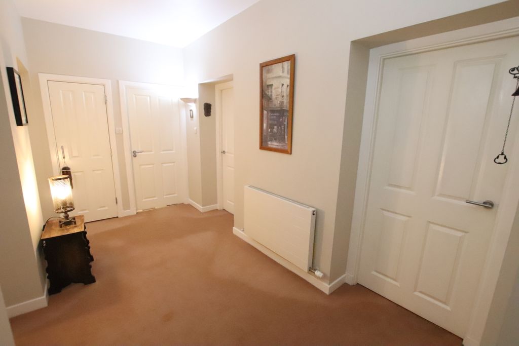 Property photo 2 of 12 Hallway