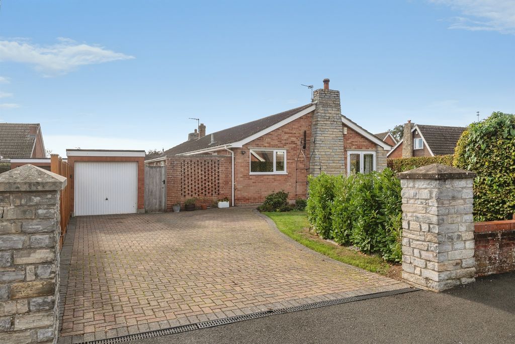 Property photo 1 of 23