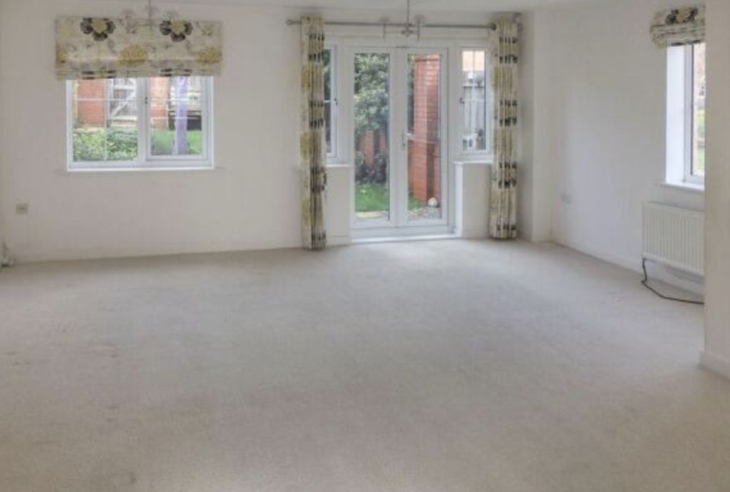 Property photo 2 of 7