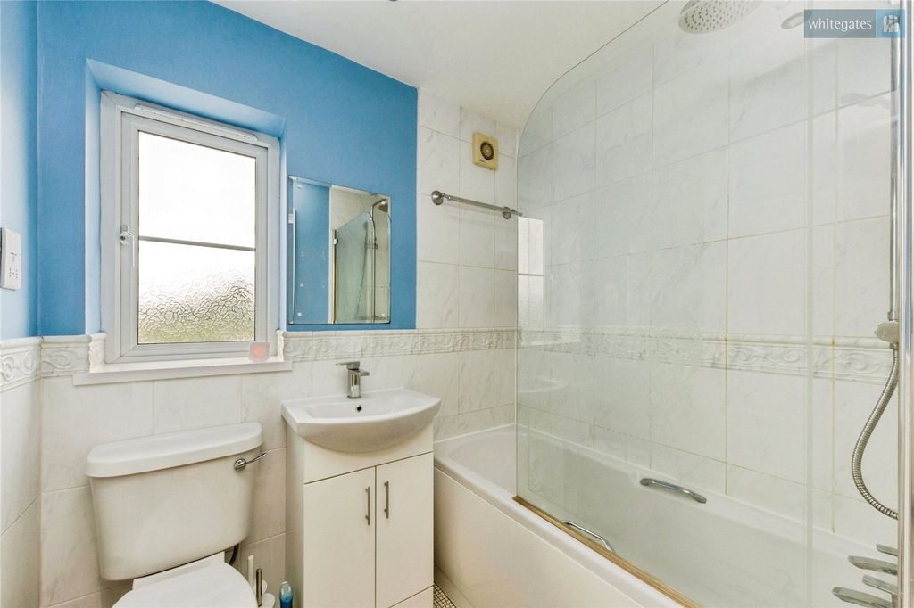 Property photo 2 of 14 Picture No. 12